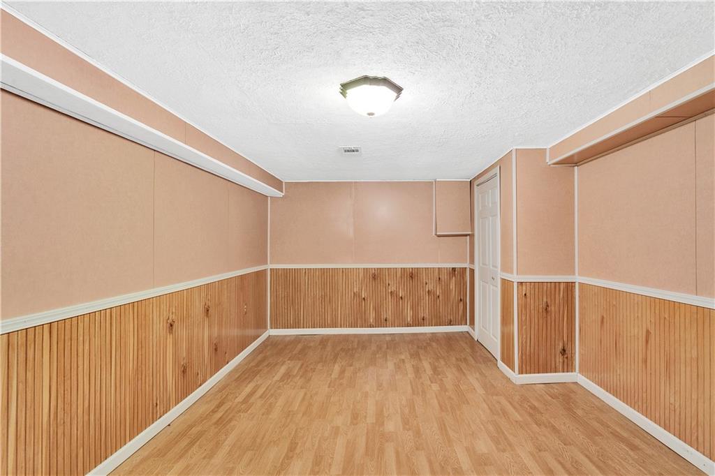 1484 Merriman Road Ambridge, PA 15003 - Photo 22 of 24