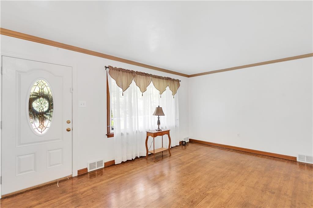 1484 Merriman Road Ambridge, PA 15003 - Photo 8 of 24