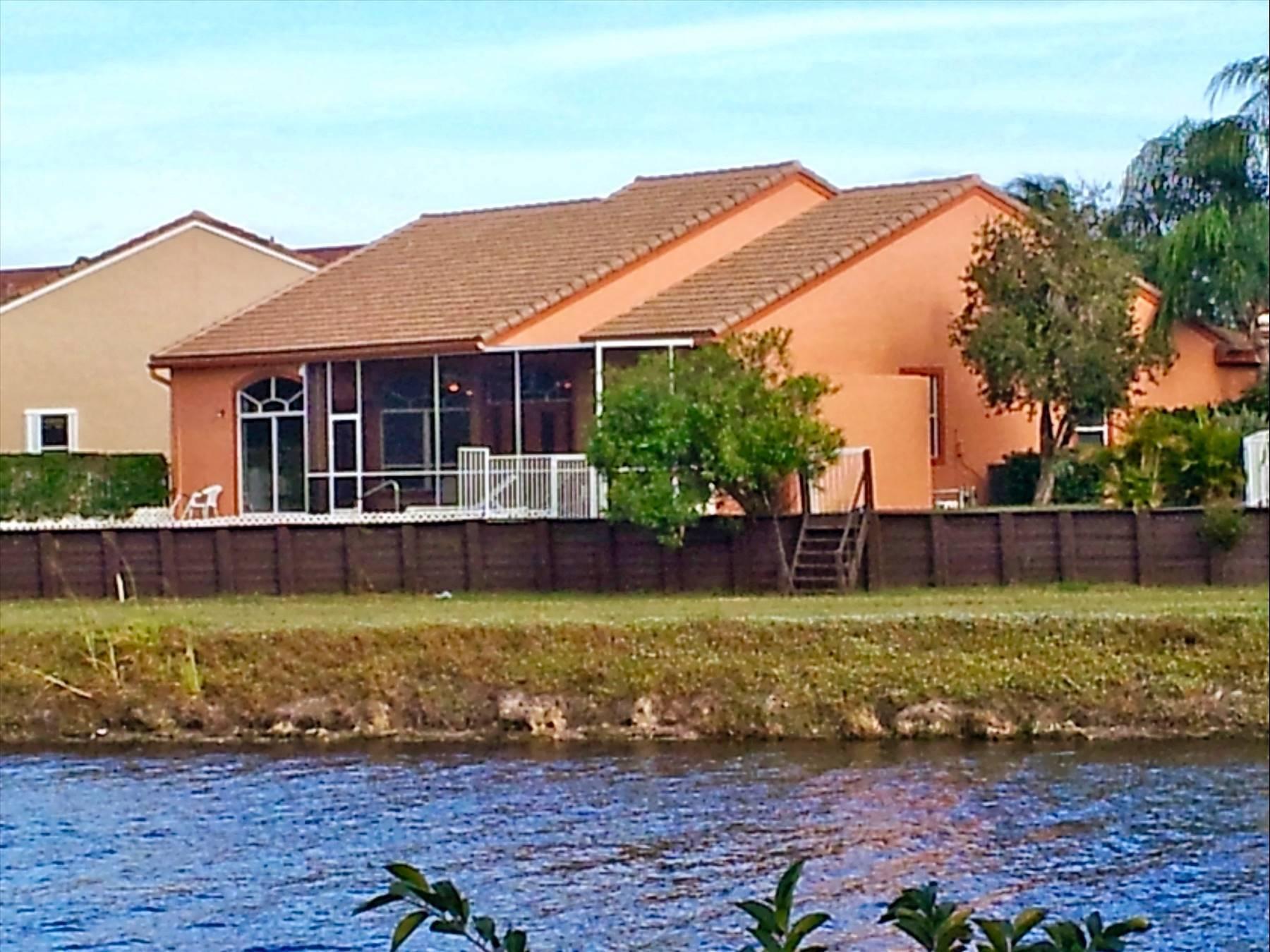 23406 Torre Circle Boca Raton, FL 33433 - Photo 3 of 25 3