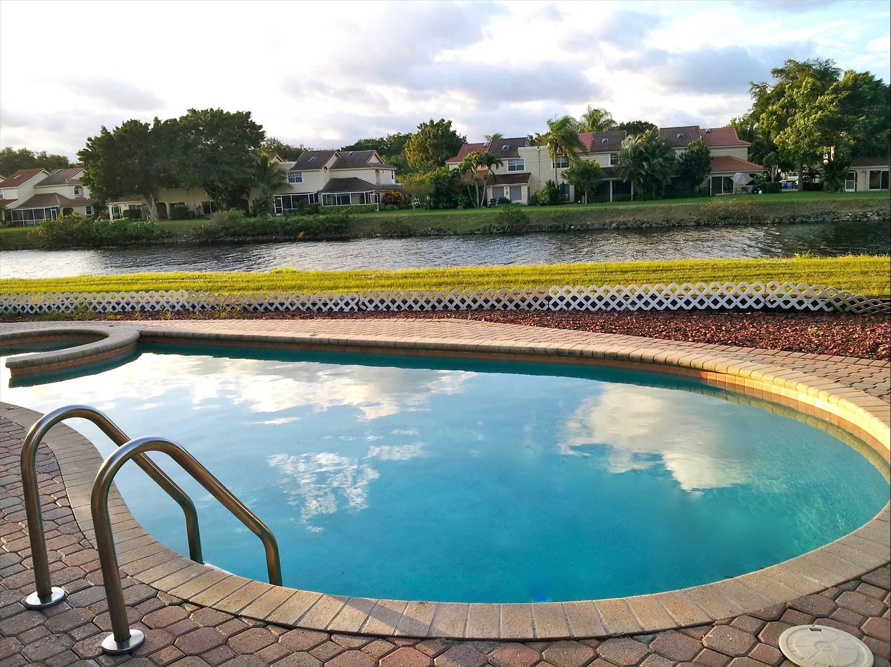 23406 Torre Circle Boca Raton, FL 33433 - Photo 4 of 25 4