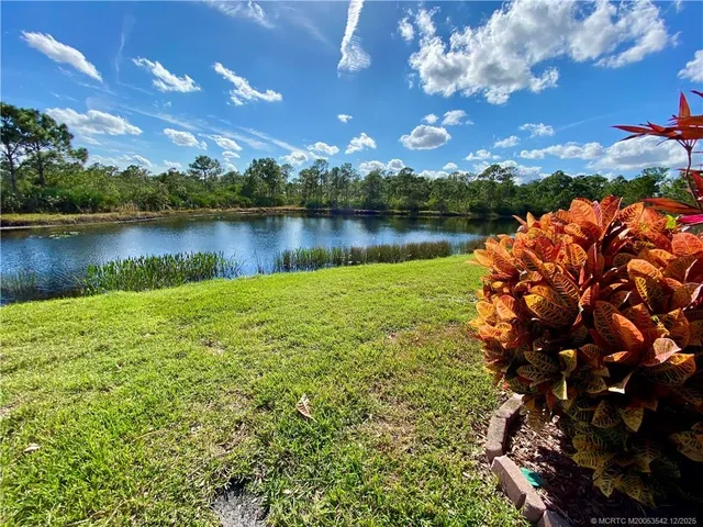 $3,200 | 3486 Northwest Oak Glen Drive, Jensen Beach, FL 34957