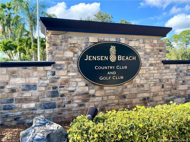 $3,200 | 3486 Northwest Oak Glen Drive, Jensen Beach, FL 34957