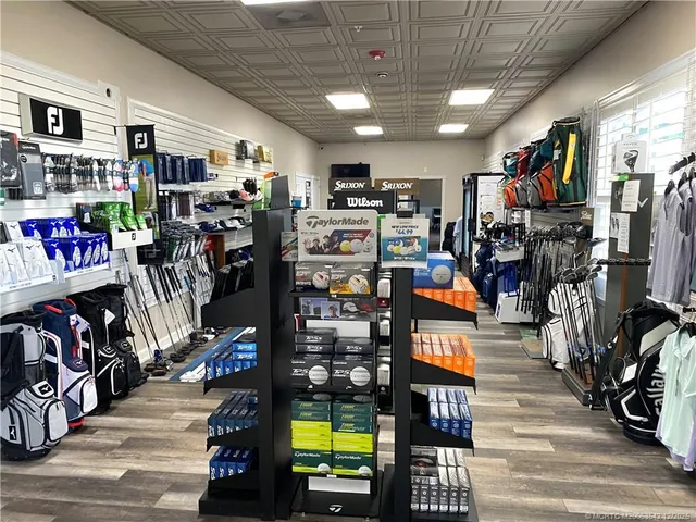 $3,200 | 3486 Northwest Oak Glen Drive, Jensen Beach, FL 34957