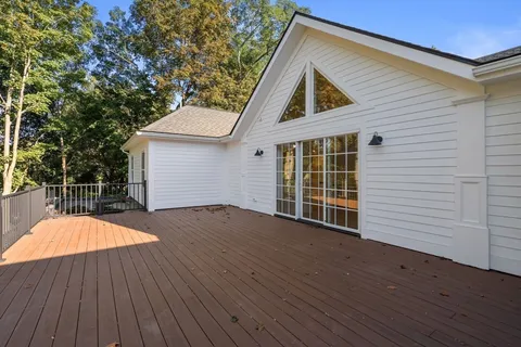 $3,295,000 | 20 Oakland Street, Wellesley, MA 02481