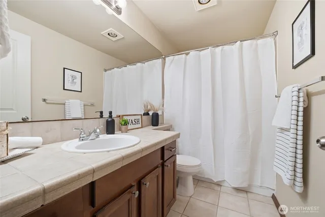 $245,000 | 11527 Highway 99, Unit A105, Everett, WA 98204