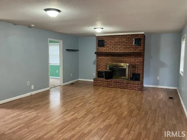 $240,000 | 393 Curtis Drive, Vincennes, IN 47591