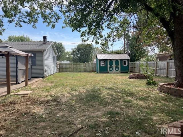 $240,000 | 393 Curtis Drive, Vincennes, IN 47591