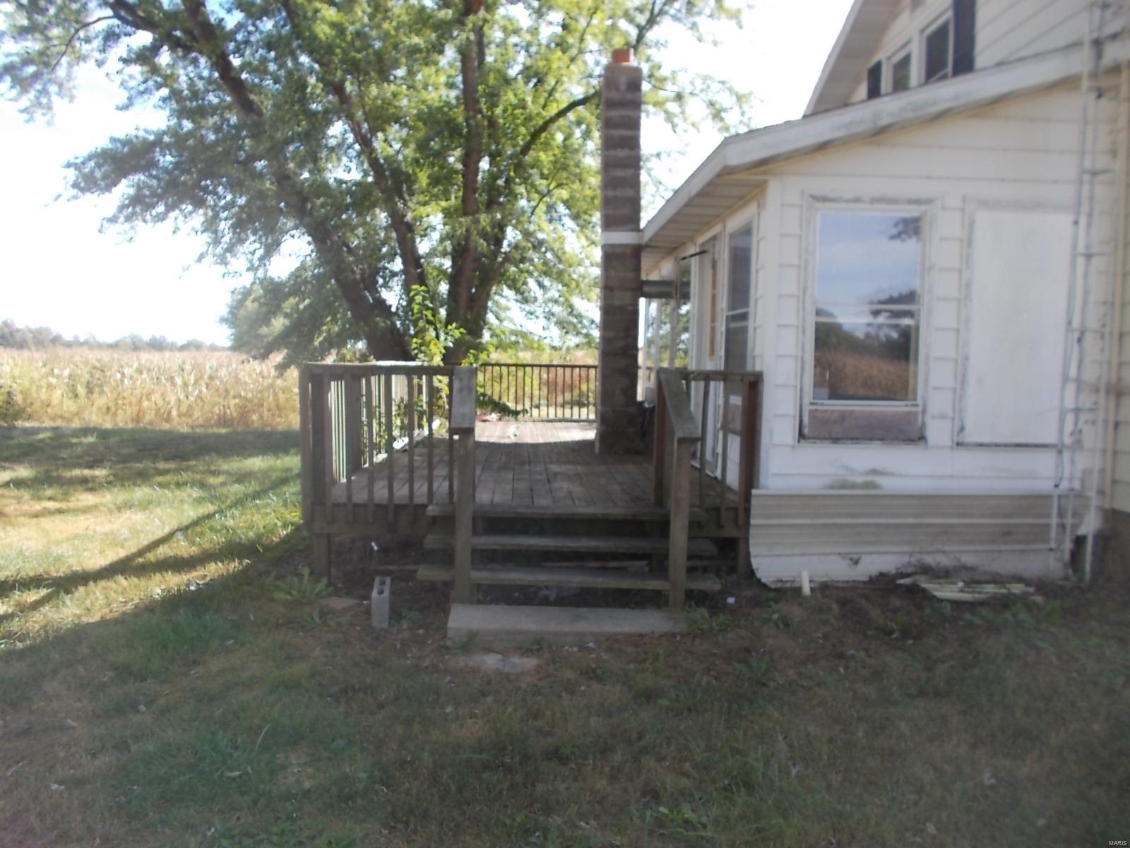 8740 Baldwin Road Baldwin, IL 62217 - Photo 3 of 24