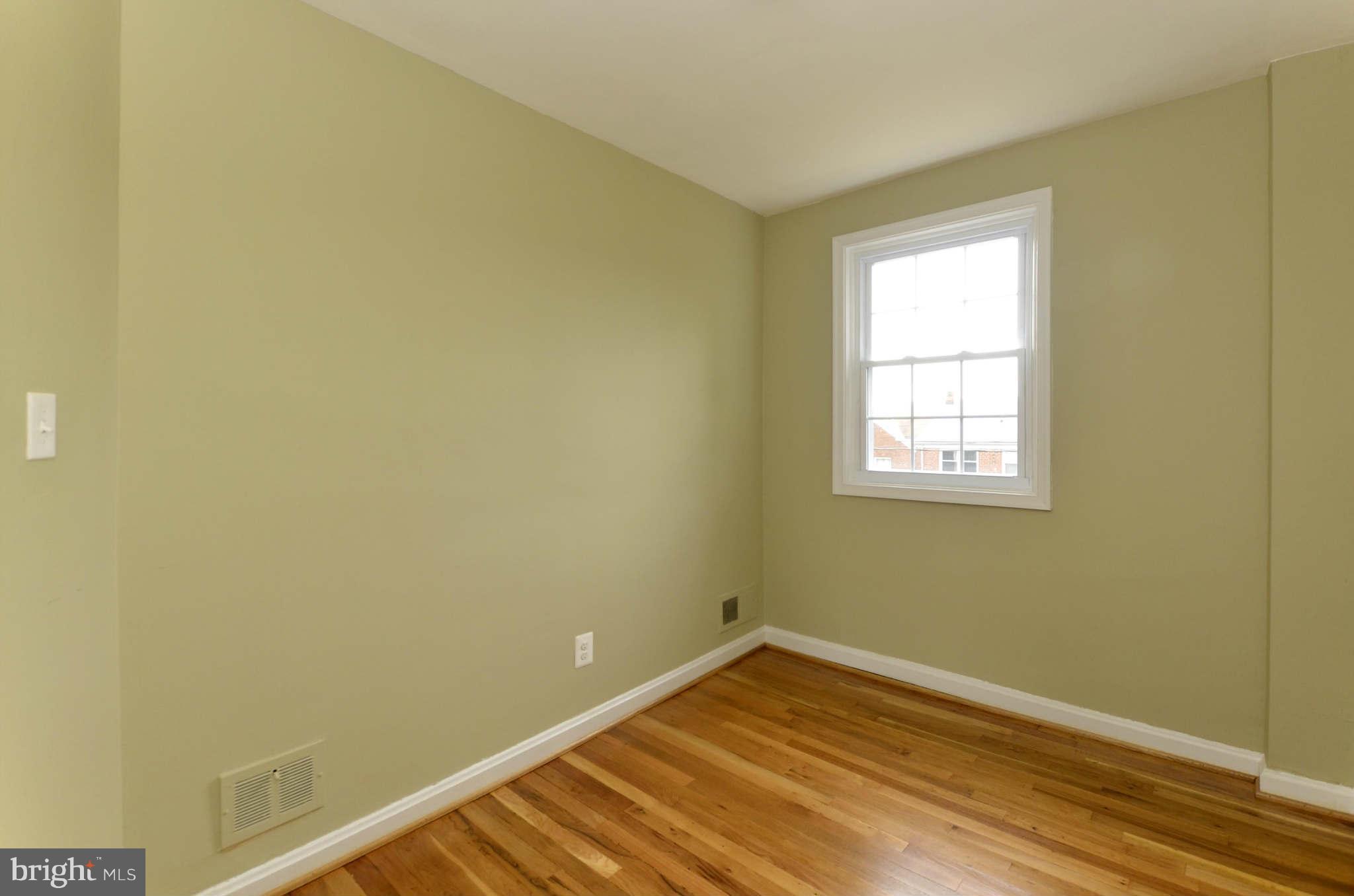 5409 Whitlock Road Baltimore, MD 21229 - Photo 22 of 30 Bedroom