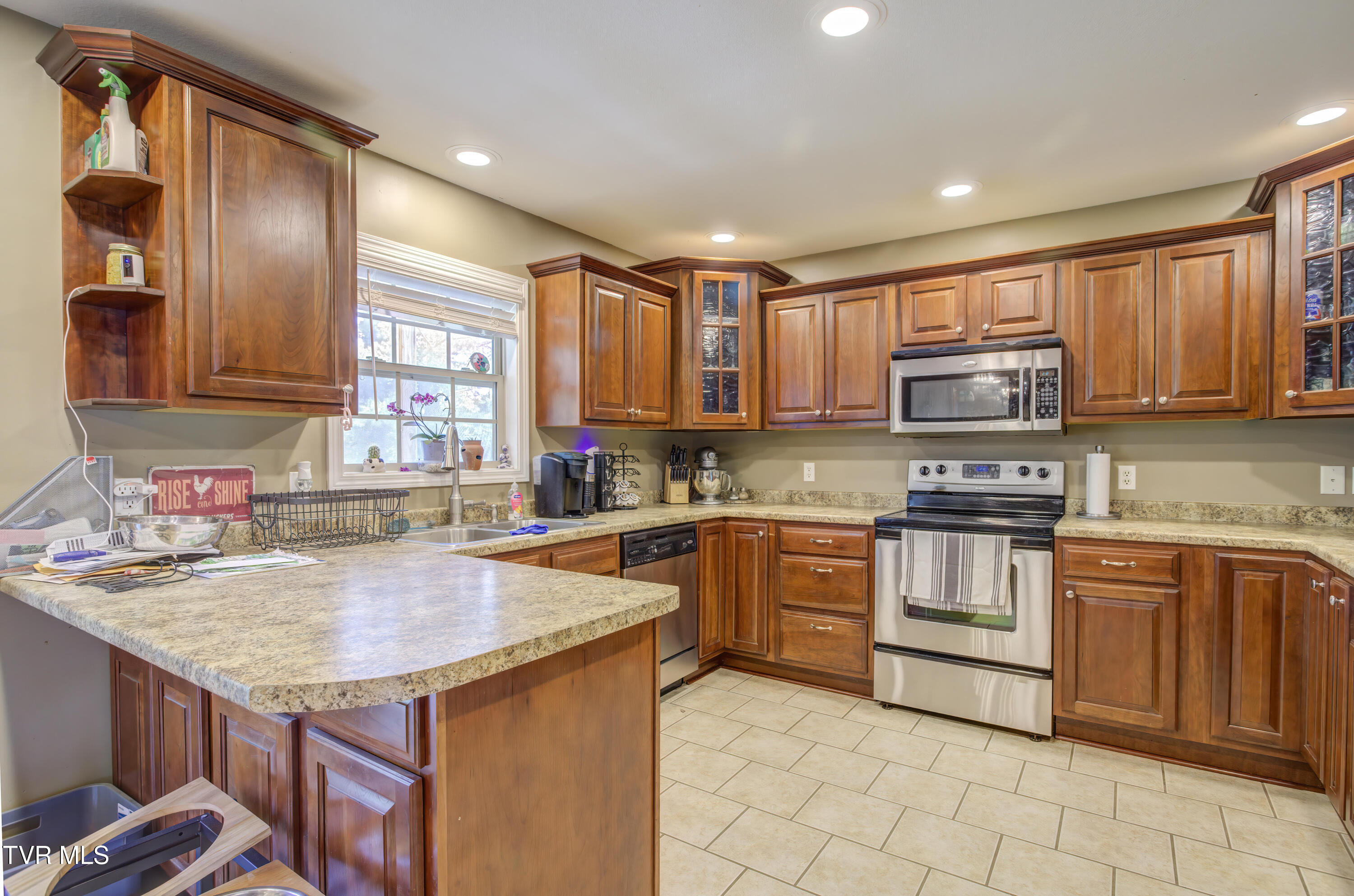 1032 Austin Ridge Court Piney Flats, TN 37686 - Photo 17 of 50 1032 Austin Springs (17)