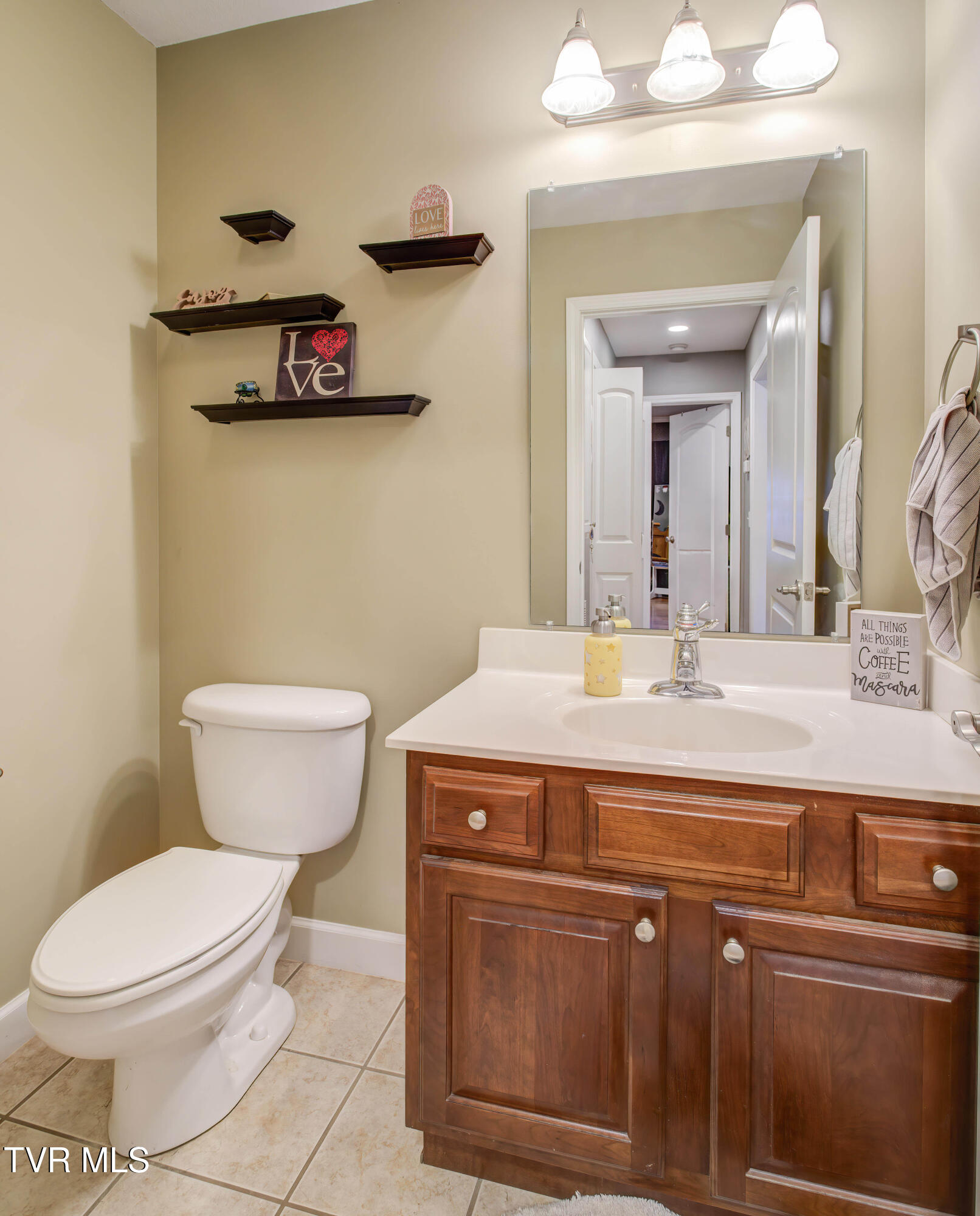 1032 Austin Ridge Court Piney Flats, TN 37686 - Photo 22 of 50 1032 Austin Springs (22)