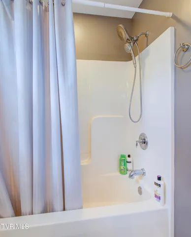 $469,000 | 1032 Austin Ridge Court, Piney Flats, TN 37686