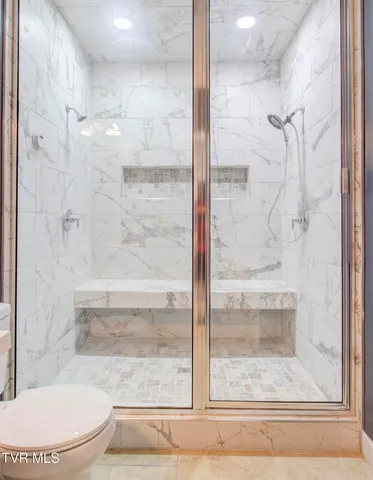 $469,000 | 1032 Austin Ridge Court, Piney Flats, TN 37686