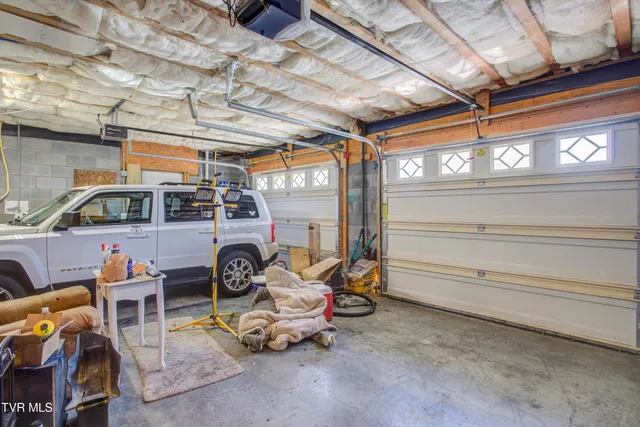 $469,000 | 1032 Austin Ridge Court, Piney Flats, TN 37686