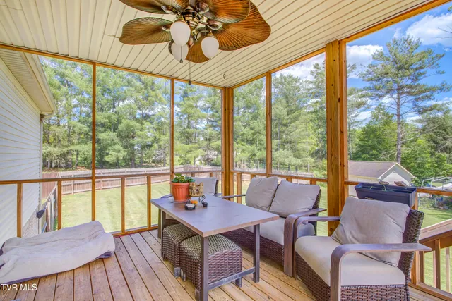 $469,000 | 1032 Austin Ridge Court, Piney Flats, TN 37686