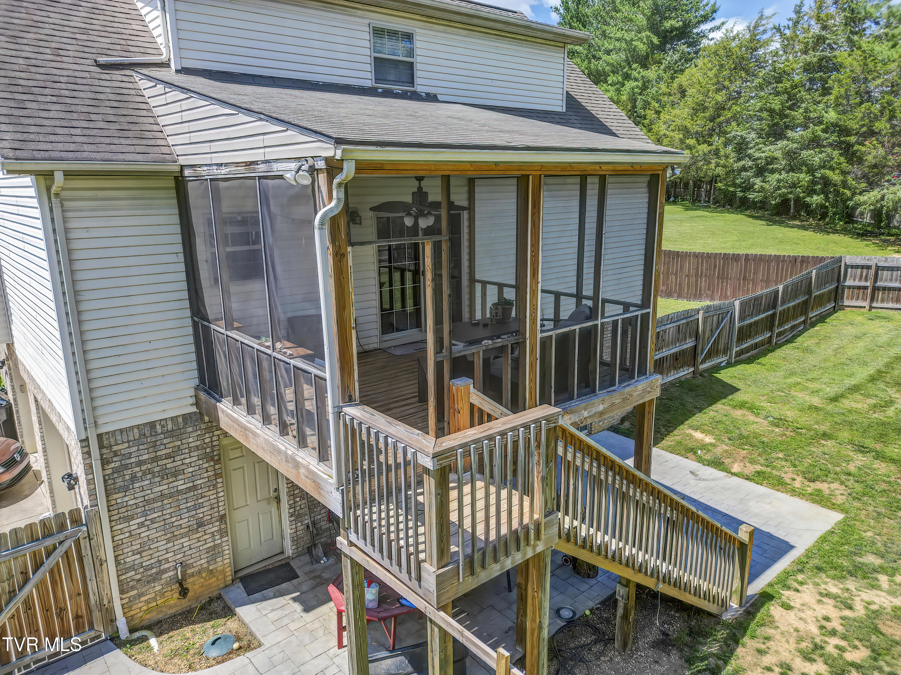 1032 Austin Ridge Court Piney Flats, TN 37686 - Photo 7 of 50 1032 Austin Springs (7)
