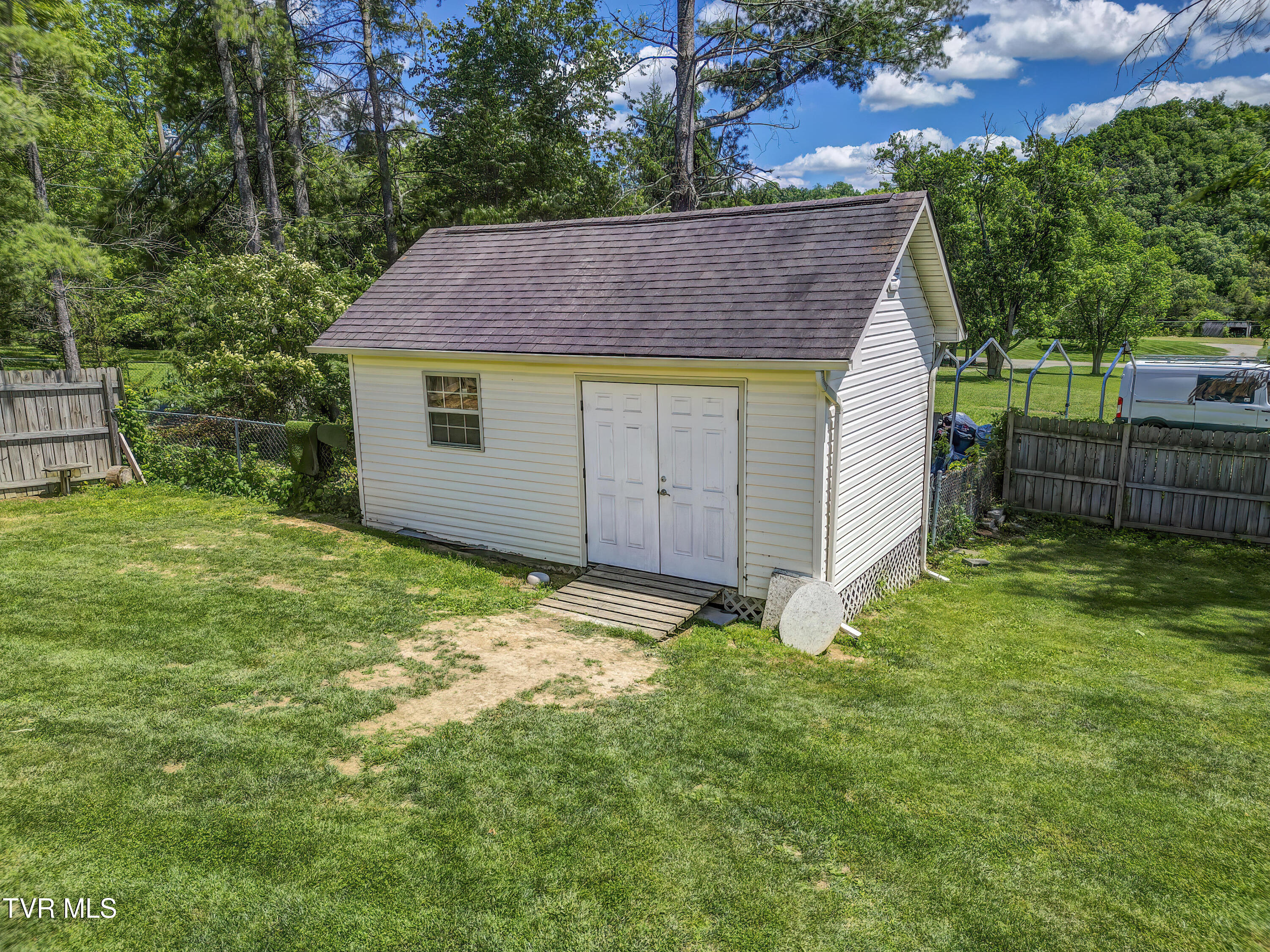 1032 Austin Ridge Court Piney Flats, TN 37686 - Photo 9 of 50 1032 Austin Springs (9)