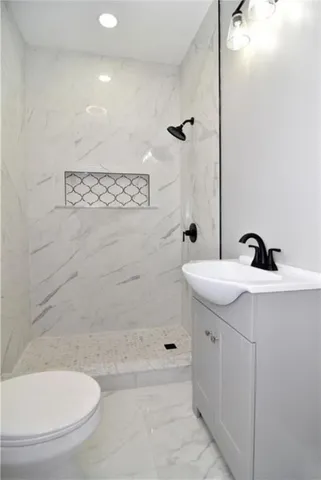 $395,000 | 40 Linton Street, Pawtucket, RI 02861