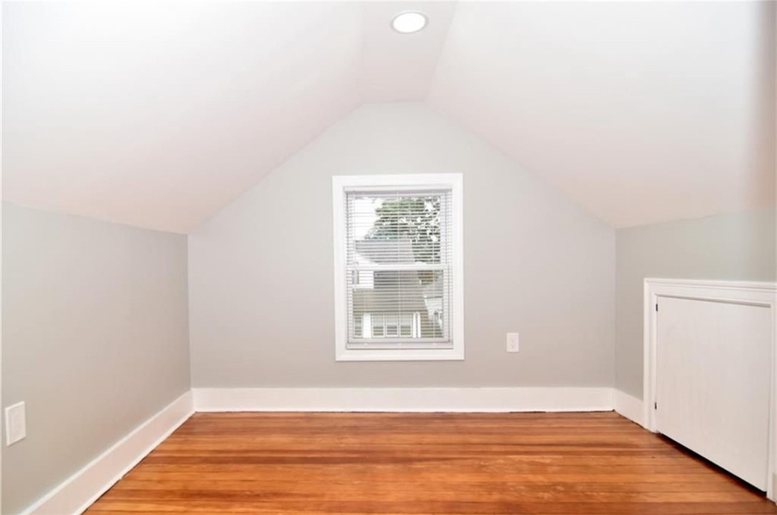 40 Linton Street Pawtucket, RI 02861 - Photo 16 of 26