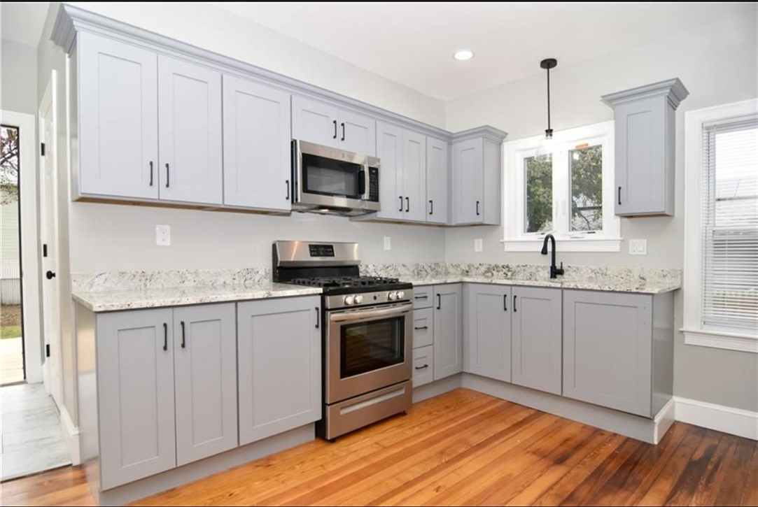 40 Linton Street Pawtucket, RI 02861 - Photo 7 of 26