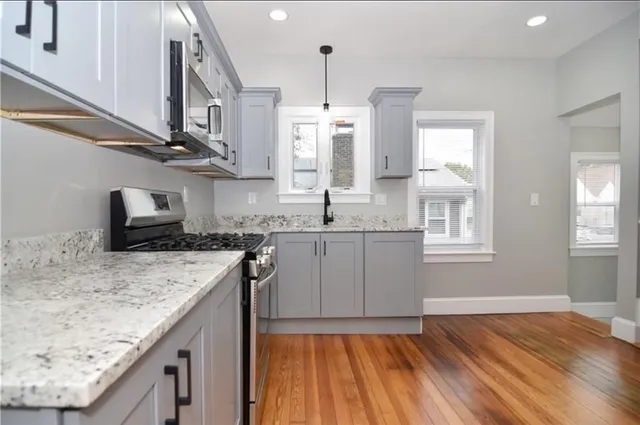 $395,000 | 40 Linton Street, Pawtucket, RI 02861