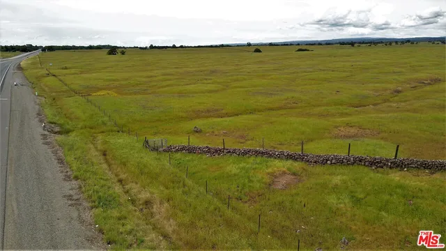 a view of an ocean from a yard
