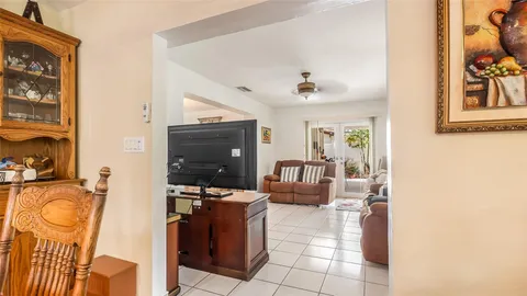 $689,999 | 1032 Northeast 4th Ct., Hallandale Beach, FL 33009