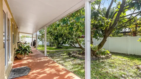 $689,999 | 1032 Northeast 4th Ct., Hallandale Beach, FL 33009