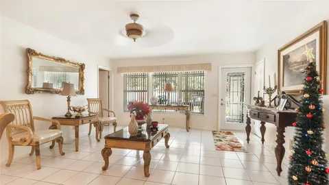 $689,999 | 1032 Northeast 4th Ct., Hallandale Beach, FL 33009