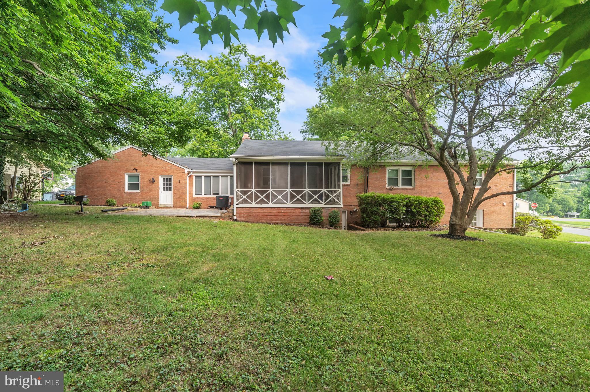 9001 Weems Road Manassas, VA 20110 - Photo 2 of 30 Gallery Image 2