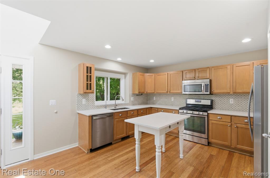 3559 Perry Lake Road Ortonville, MI 48462 - Photo 22 of 41