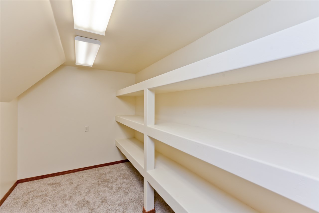 300 South Redlands Road Grand Junction, CO 81507 - Photo 35 of 42 Gallery Image 35