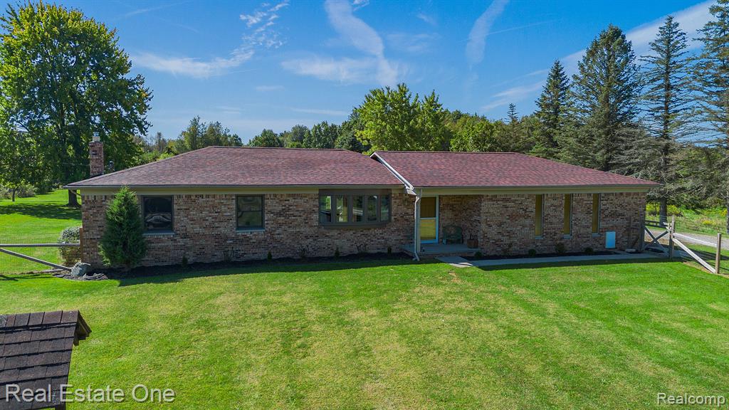 21655 Spears Road Pinckney, MI 48169 - Photo 1 of 22