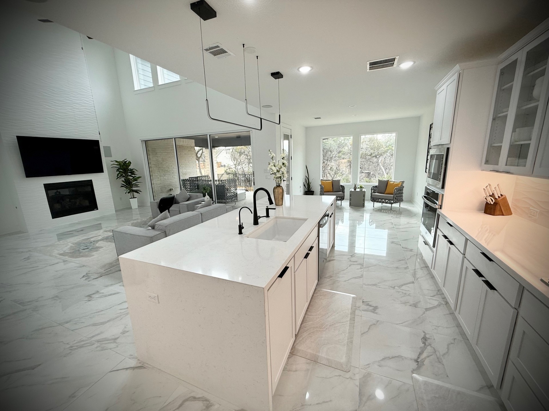 579 Jackson River Loop Kyle, TX 78640 - Photo 4 of 6