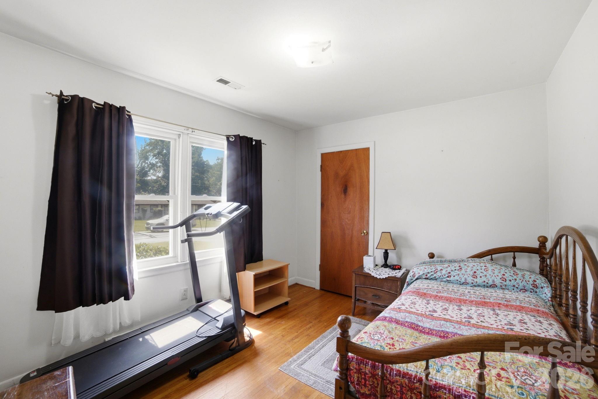 708 Aintree Road Charlotte, NC 28215 - Photo 14 of 25 Gallery Image 14