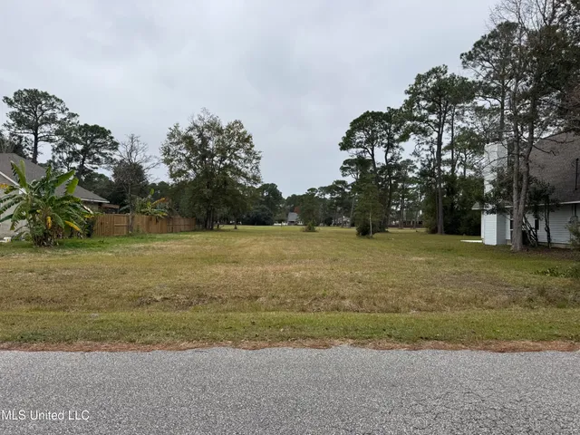 $37,900 | 123 Country Club Drive, Pass Christian, MS 39571
