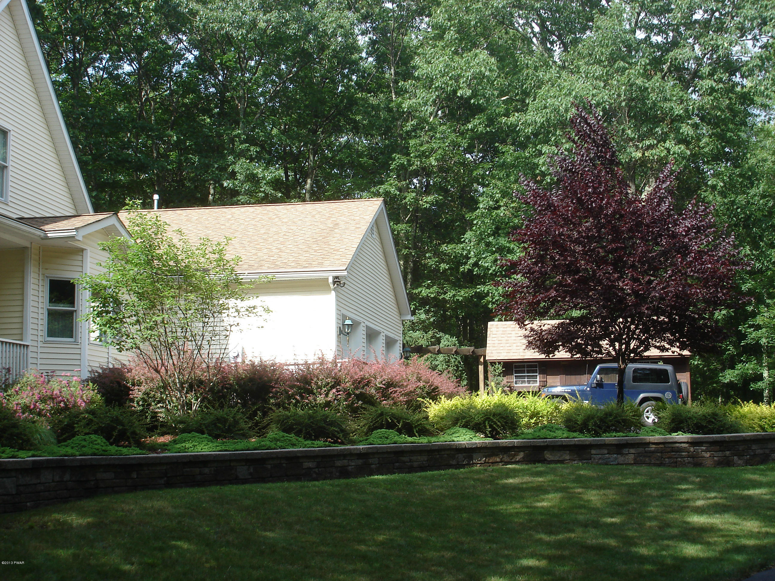 124 Stone Ridge Lane Milford, PA 18337 - Photo 3 of 33 Gallery Image 3