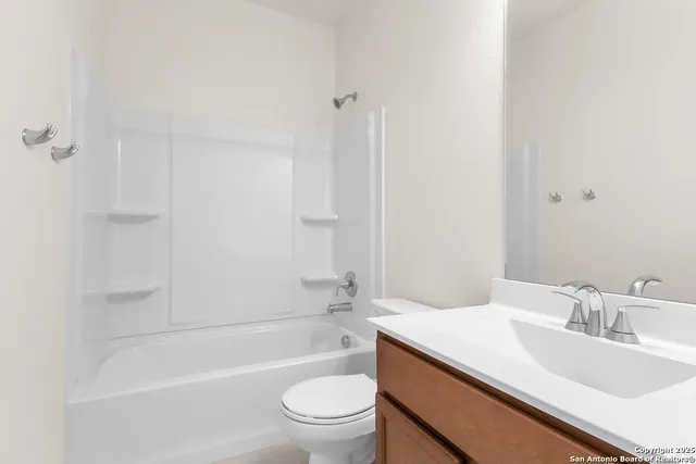 $232,873 | 12927 Bone Dry Lane, Von Ormy, TX 78073