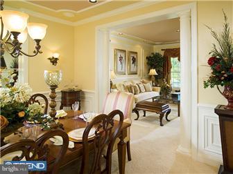 211 Cadwallader Road, Unit 15 Warrington, PA 18976 - Photo 4 of 8 Dining Room