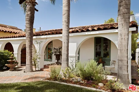 $1,799,000 | 1781 South Garth Avenue, Los Angeles, CA 90035