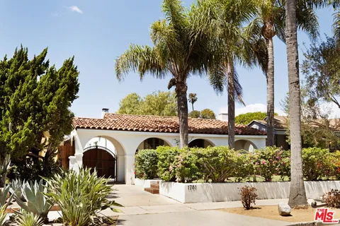$1,799,000 | 1781 South Garth Avenue, Los Angeles, CA 90035