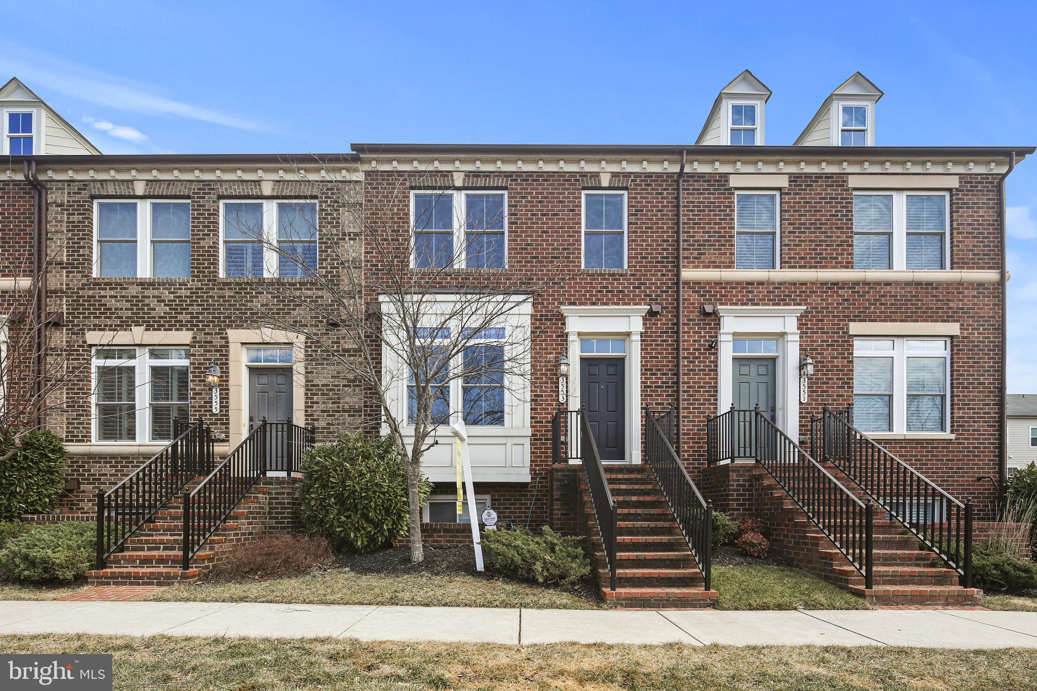 3553 Katherine Way Frederick, MD 21704 - Photo 4 of 34 a front view of a house with garden