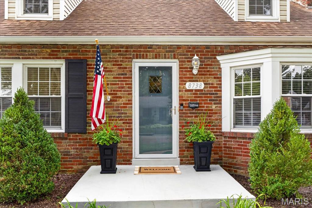 8738 Litzsinger Road St. Louis, MO 63144 - Photo 2 of 36 Gallery Image 2