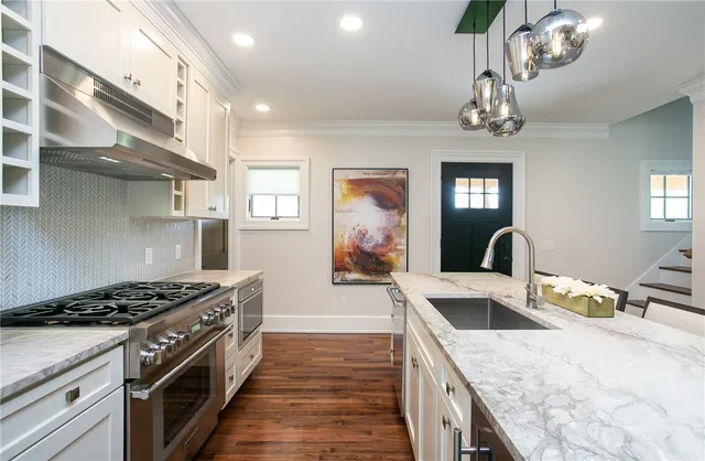 $10,000,000 | 27 Adventure Way, Richmond, RI 02898