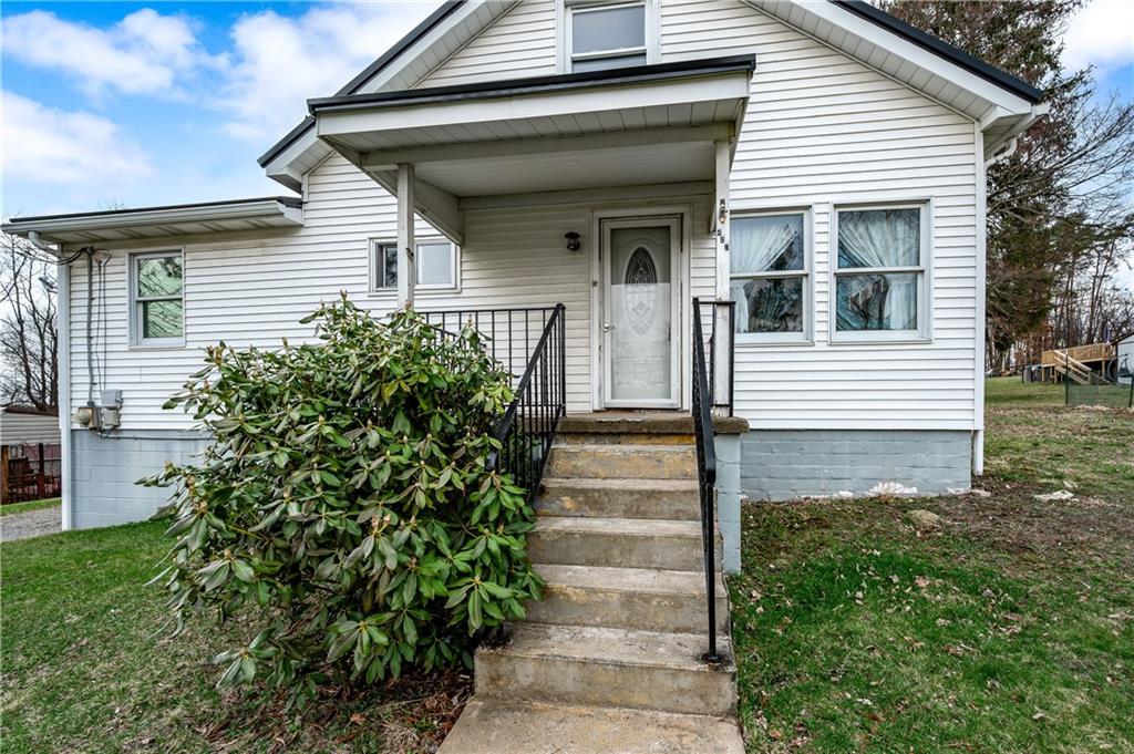 425 Chicora Road Butler, PA 16001 - Photo 4 of 29