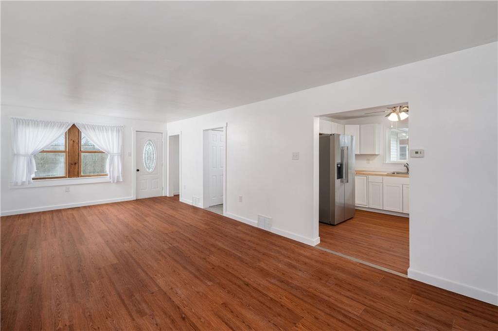 425 Chicora Road Butler, PA 16001 - Photo 8 of 29