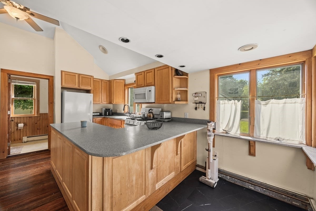 10 Great Neck Road Wareham, MA 02558 - Photo 8 of 21