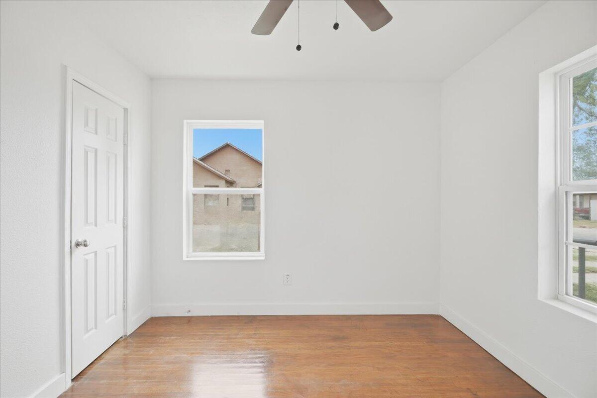 1906 22nd Street Lubbock, TX 79411 - Photo 10 of 14 10-1906_22nd_st_007