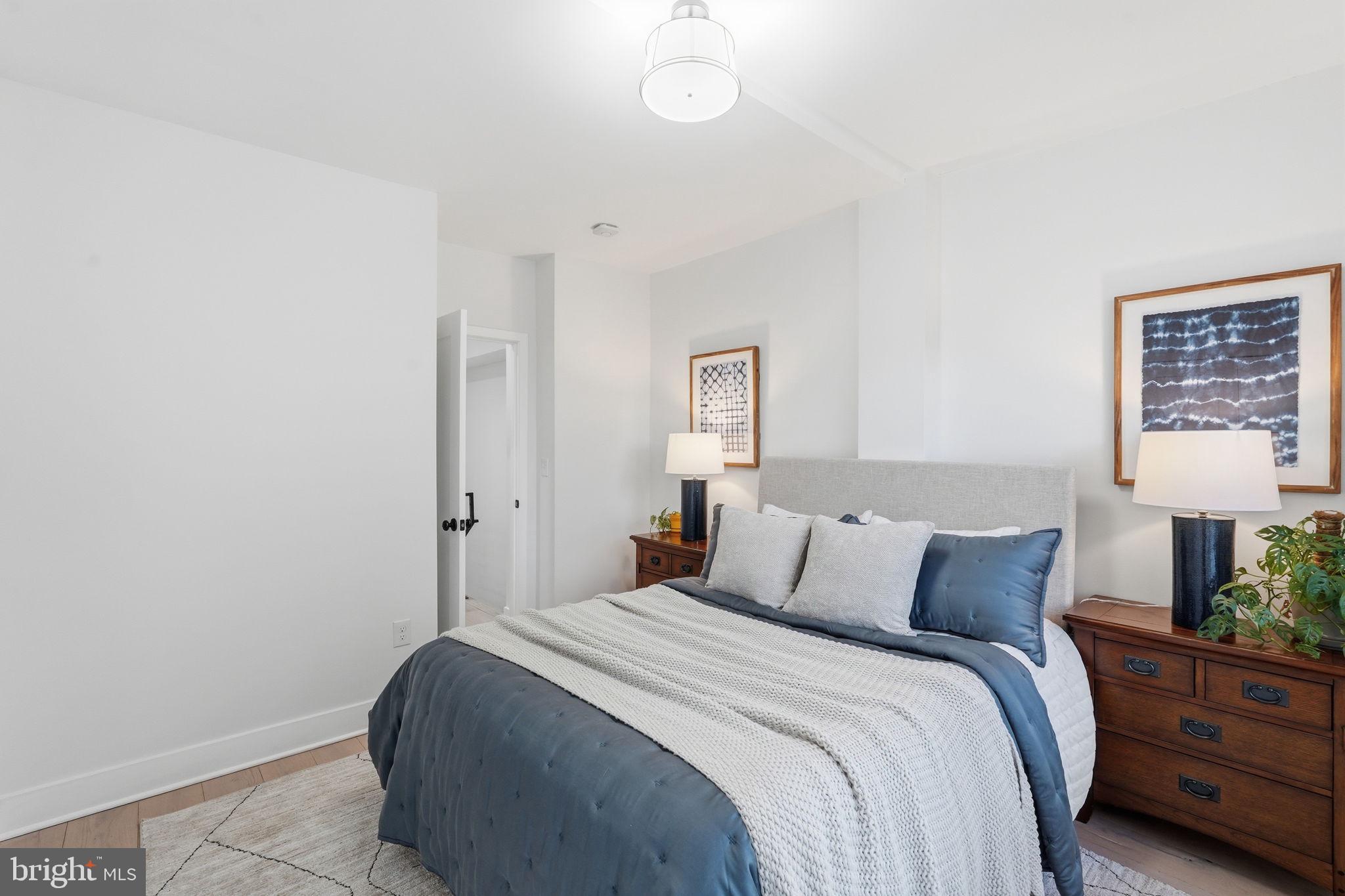 445 Kenyon Street Northwest Washington, DC 20010 - Photo 20 of 39