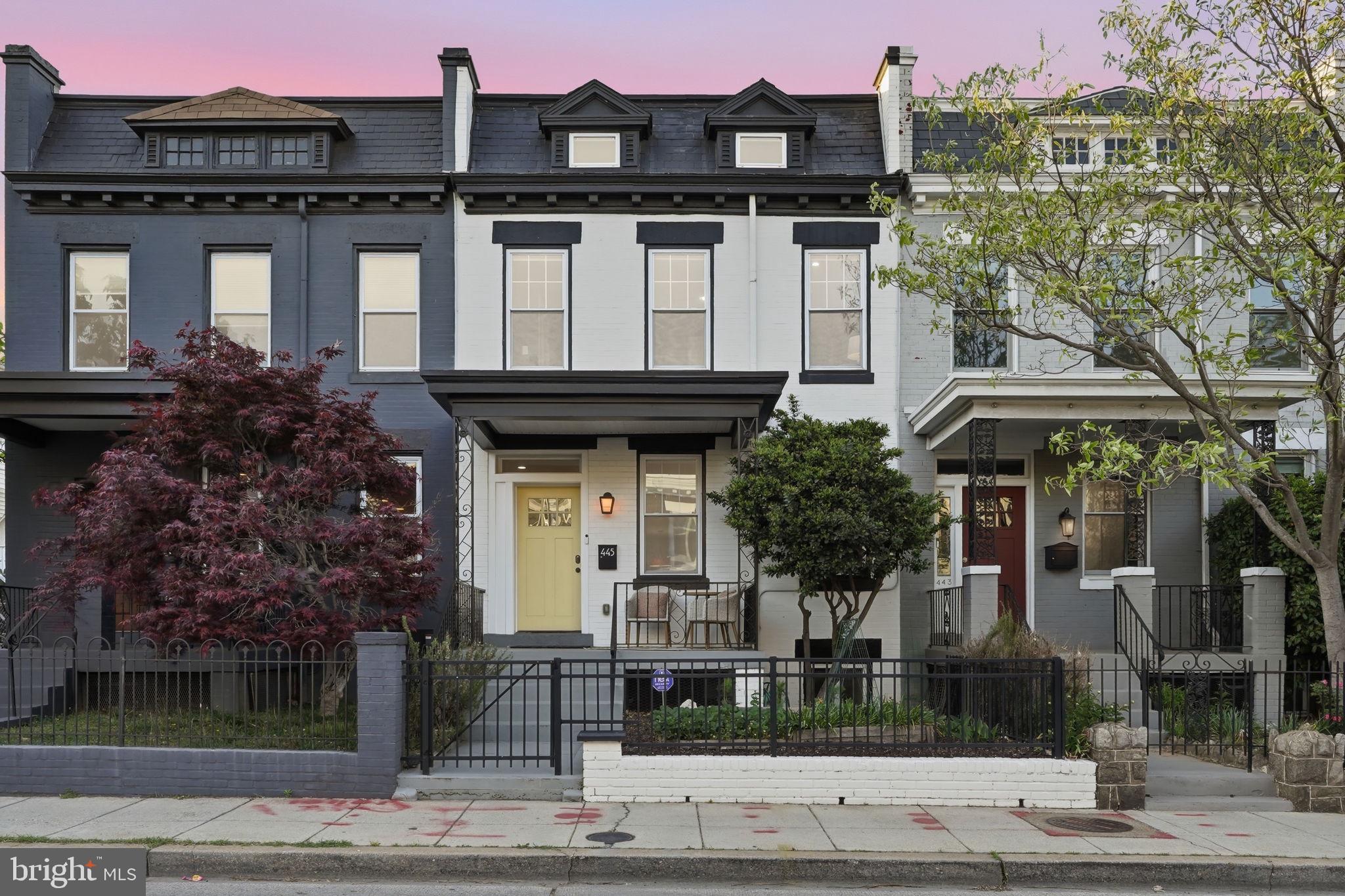 445 Kenyon Street Northwest Washington, DC 20010 - Photo 2 of 39